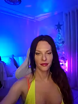 Luna Kitanna online show from December 13, 9:20 pm