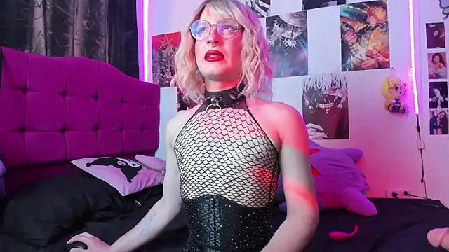 Violetx moon online show from March 9, 4:22 pm