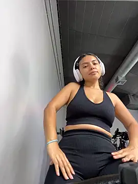 Nathcurly  online show from February 19, 3:06 am