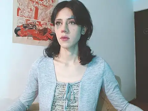 lucydreamm online show from June 25, 1:25 am