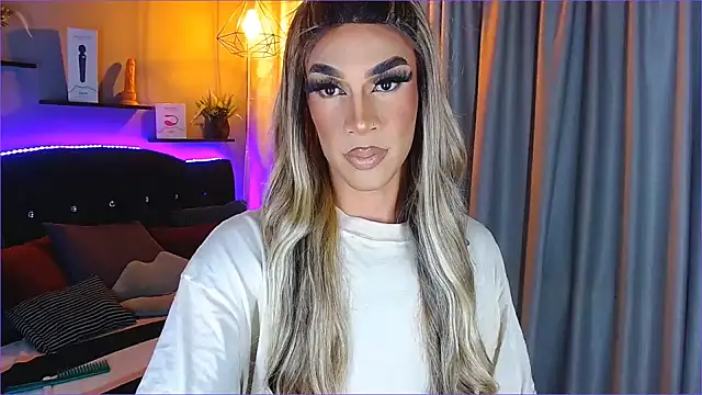 camila hootie online show from January 22, 3:09 am