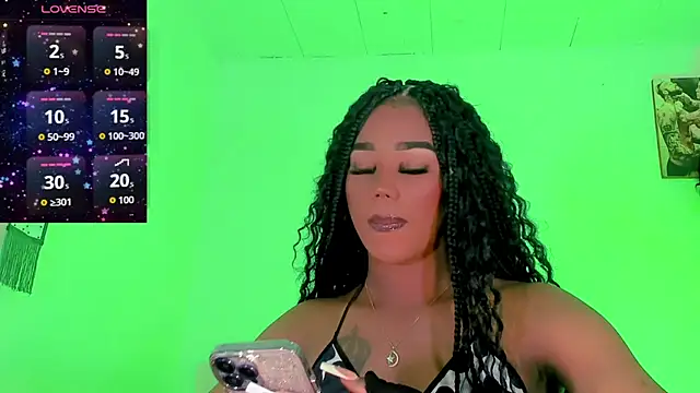 naomy  xx online show from September 17, 9:31 pm