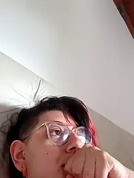 ConeNella online show from December 14, 1:38 pm