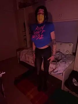 Kamaleonix online show from February 7, 10:09 pm