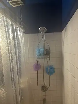 allissonw13 online show from November 18, 4:01 am