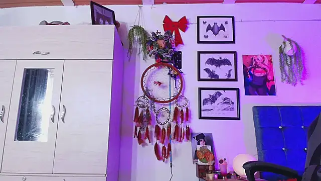 bathory vamps online show from November 25, 7:16 pm