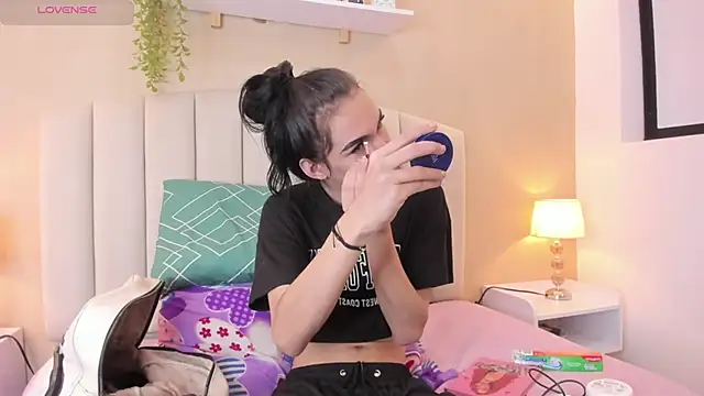 Mia thompson 19 online show from January 14, 7:01 pm