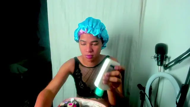 meghanSusexx online show from February 6, 10:48 pm