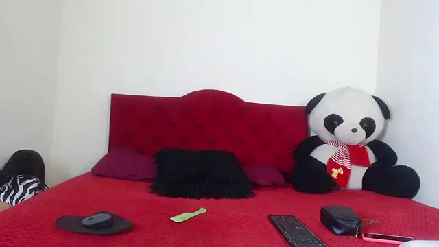 Luluu 08 online show from February 6, 2:04 pm