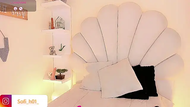 Sofi hdz online show from October 9, 1:23 pm