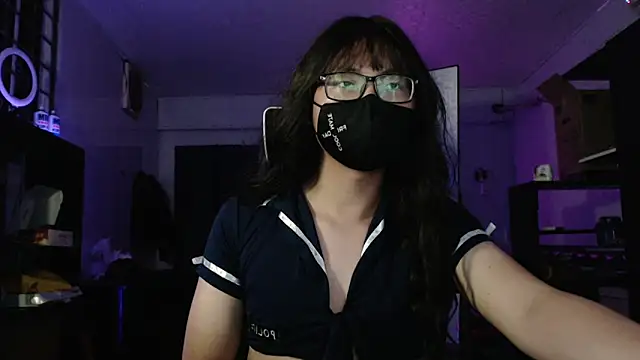 Snapshot of Erin_Song chatting on February 12, 1:49 pm Erin Song online show from February 12, 1:49 pm