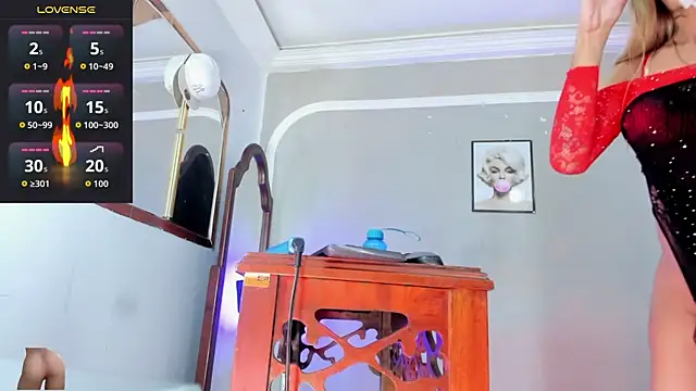 Jimena Grey online show from December 16, 6:18 am