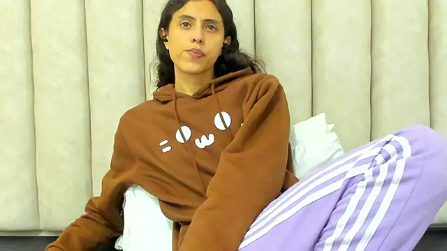 FreyaMoller online show from April 15, 7:19 pm