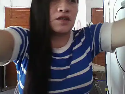 Snapshot of iaradias chatting on October 27, 12:35 pm iaradias online show from October 27, 12:35 pm