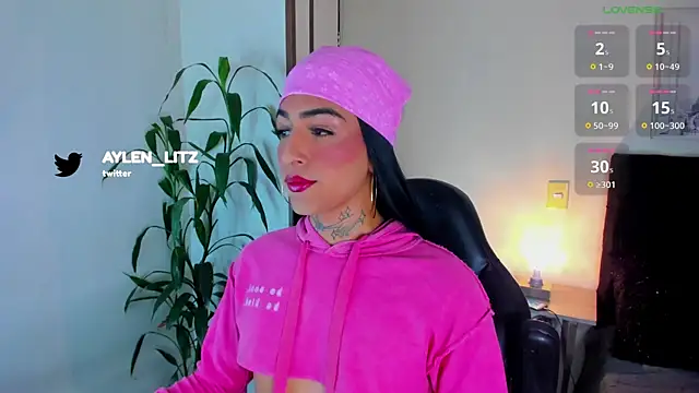 litz81 online show from November 20, 9:48 pm