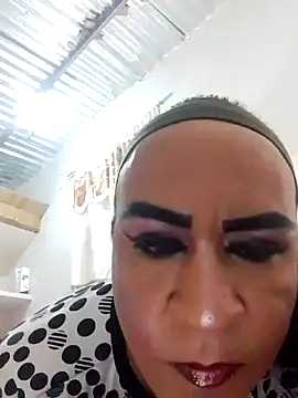 Natasha Hart online show from February 4, 11:15 am