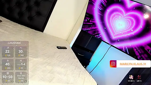 Maryonthemoon online show from September 13, 9:15 am