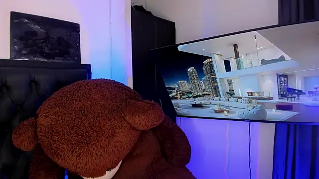 Maryonthemoon online show from October 17, 6:50 am