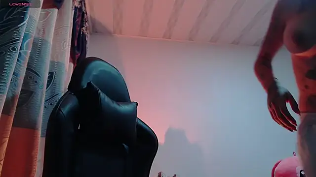 sweet cutetras22 online show from April 14, 8:47 pm