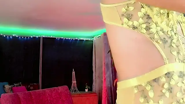 the-horus-girl online show from February 22, 11:40 pm