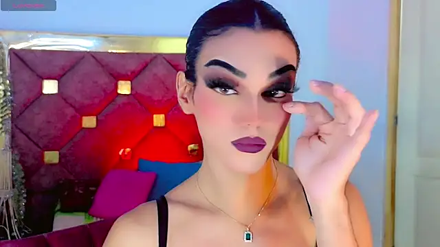 the-horus-girl online show from April 12, 2:04 am