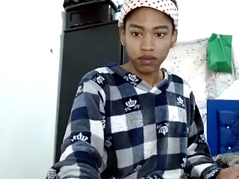 miriam775 online show from March 10, 11:45 am