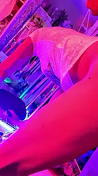 gurlnips online show from September 11, 8:28 pm