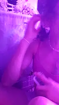 gurlnips online show from October 7, 5:52 am