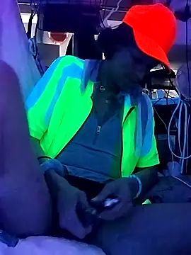 gurlnips online show from April 2, 2:59 pm