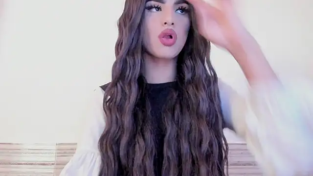 Sophia Cambpell online show from February 10, 9:33 pm