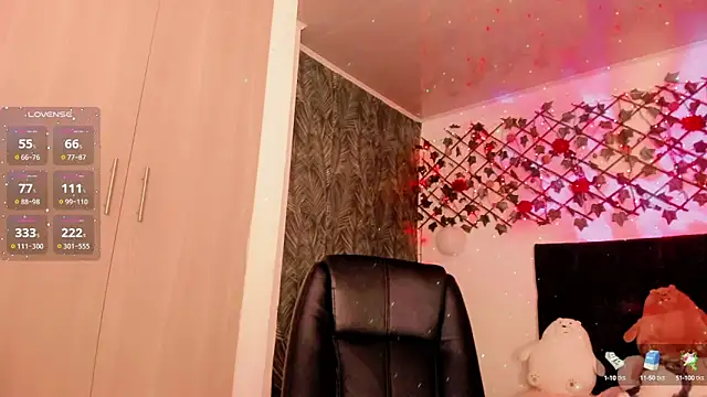 Lilith Miller21 online show from October 10, 7:26 pm