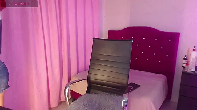 Angellike doll online show from January 7, 7:06 pm