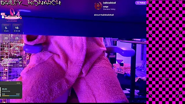 baileylevay online show from March 29, 9:10 am