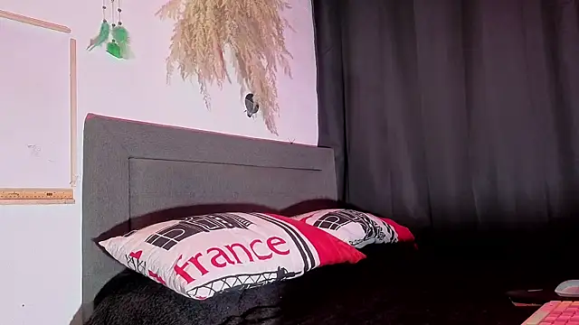 Snapshot of DOMINANT_TEACHER_KAROL chatting on October 4, 10:21 pm DOMINANT TEACHER KAROL online show from October 4, 10:21 pm