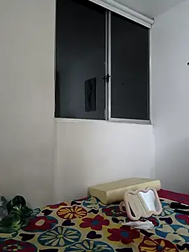 Kiitygirl online show from March 14, 8:51 am