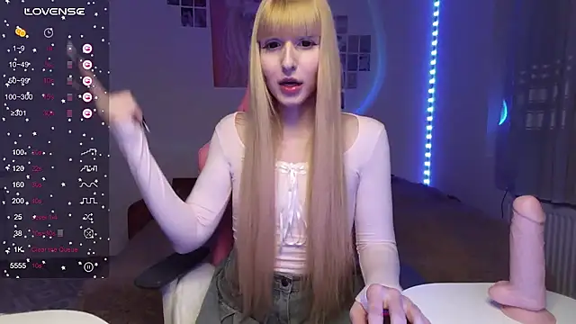 Snapshot of joy_pretty chatting on January 22, 9:00 pm joy pretty online show from January 22, 9:00 pm