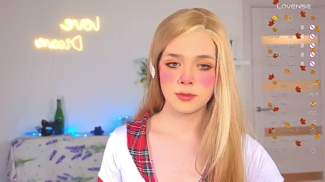  yourFoxy  online show from October 27, 11:51 am