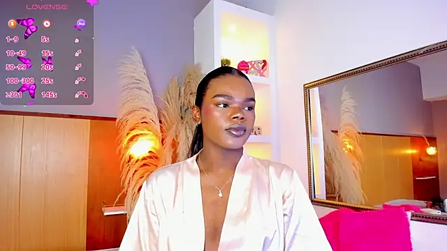 CamiEstrada online show from March 10, 9:18 pm