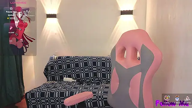 vittorialombardi   online show from February 25, 7:13 am