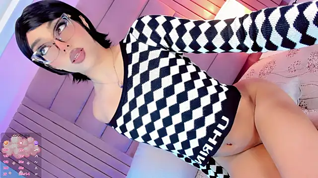 Baddinner online show from April 6, 1:22 pm