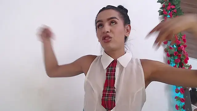 liissa 0 online show from April 2, 3:54 pm