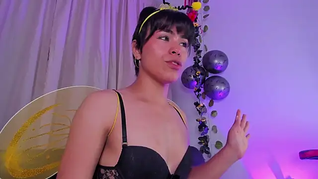 Little michell online show from October 30, 2:54 am