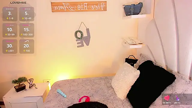 ValentinaMarinn online show from September 30, 9:26 pm