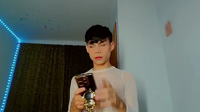 femboykeene online show from September 25, 12:28 am