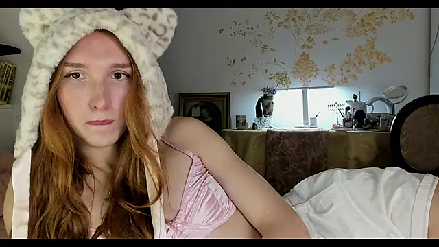 Snapshot of LisaIcon chatting on October 29, 6:50 pm LisaIcon online show from October 29, 6:50 pm