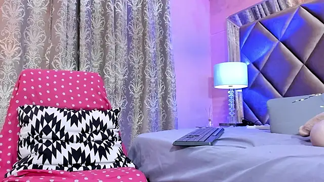 giselle ocampo online show from January 5, 5:27 pm