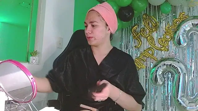 giuliana andrade online show from February 26, 12:15 am