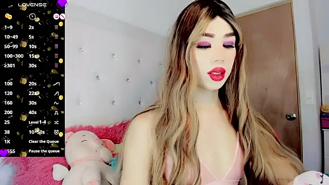 New Doll online show from March 7, 7:55 am