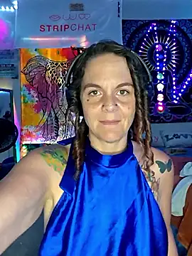 thatonespicychick online show from November 17, 4:29 pm