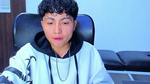 Im Mathias online show from February 27, 2:17 am